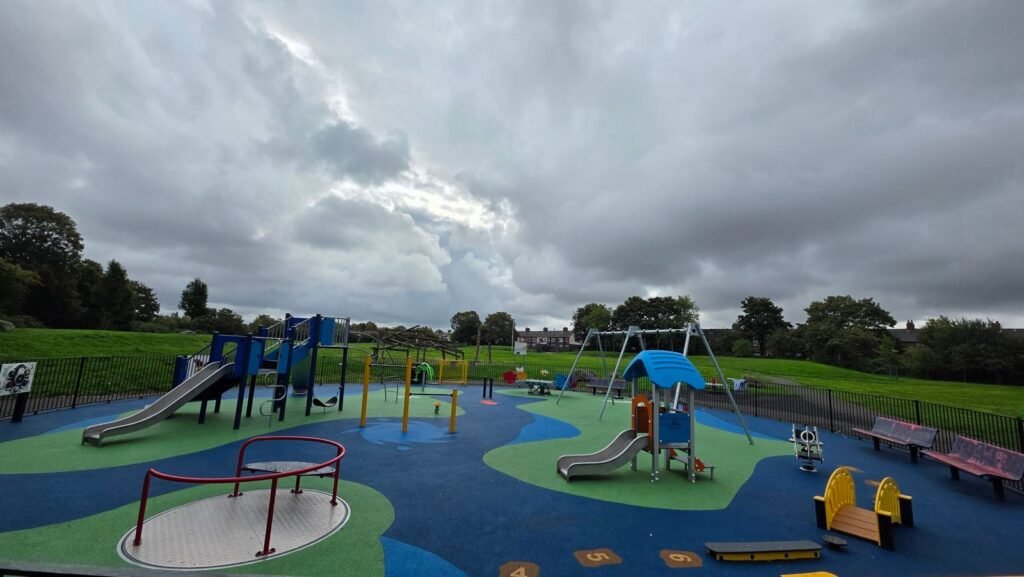 Doric Park playground, Liverpool (photo 2) Doric Park playground, Liverpool (photo 2)