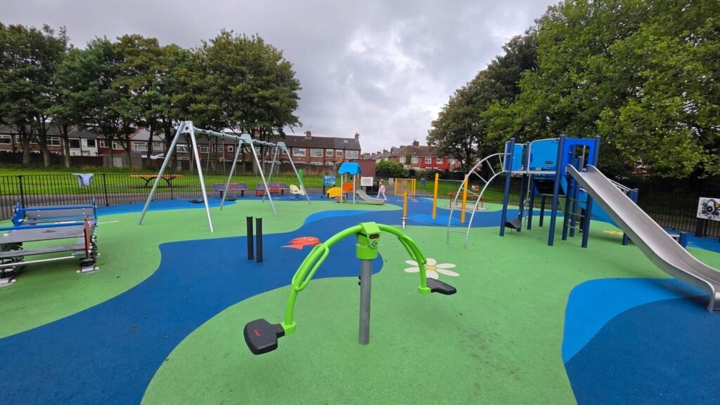 Doric Park playground, Liverpool (photo 13) Doric Park playground, Liverpool (photo 13)