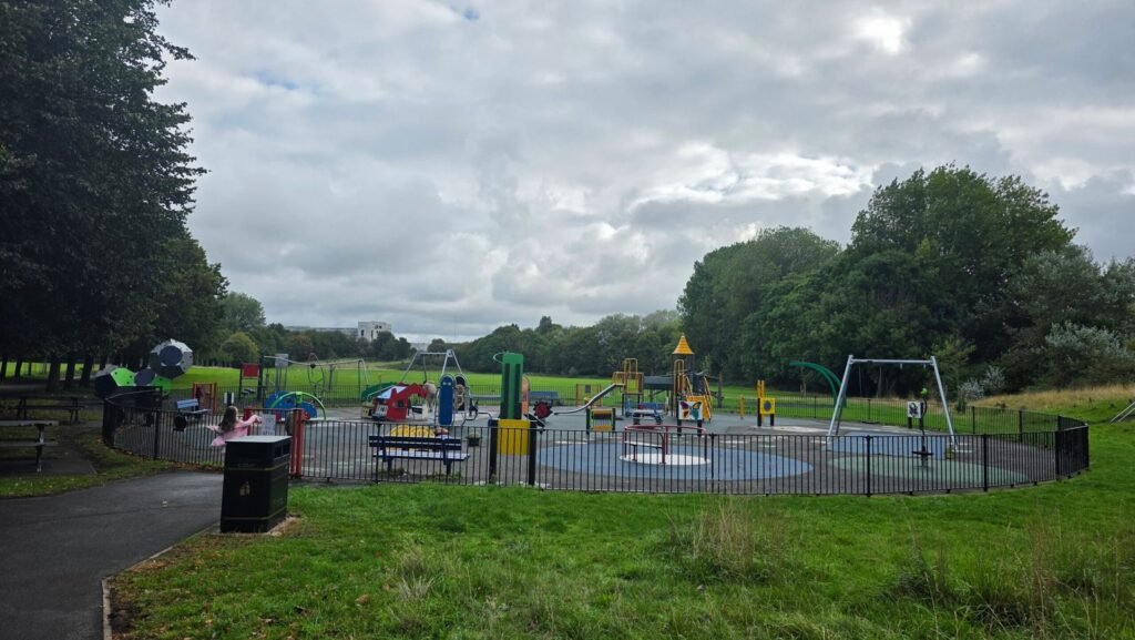 Wavertree Botanic Gardens playground, Liverpool (photo 5) Wavertree Botanic Gardens playground, Liverpool (photo 5)