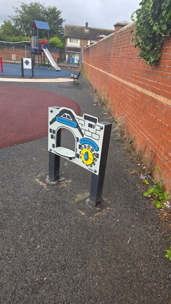 Upper Hill Playground, Liverpool (photo 4) Upper Hill Playground, Liverpool (photo 4)