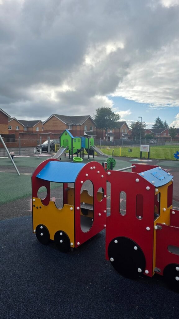 Upper Hill Playground, Liverpool (photo 8) Upper Hill Playground, Liverpool (photo 8)